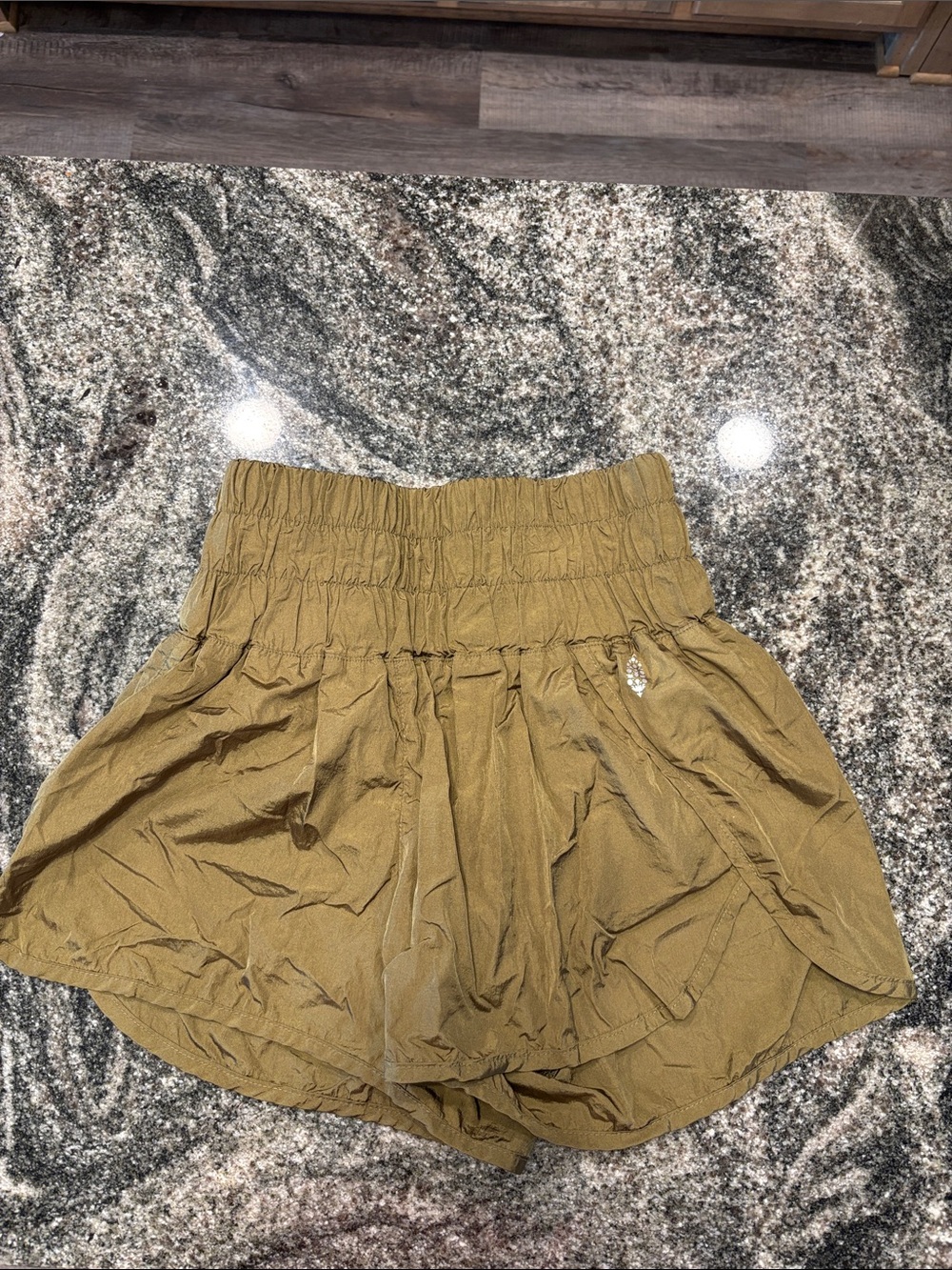 Olive Elastic Waist Smocked Shorts Free People size medium
